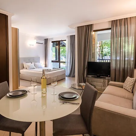 Oasis Club 4* Lozenets