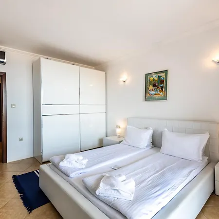 Rezort Oasis Club 4*