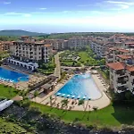 Oasis Club Resort 4*