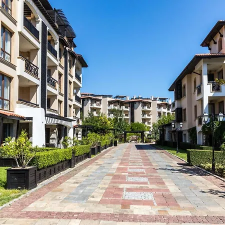 Oasis Club 4* Lozenets