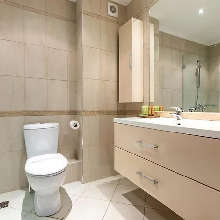 Oasis Club ロゼネッツ