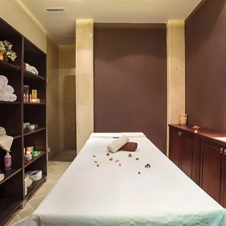 Oasis Club 4* Lozenets