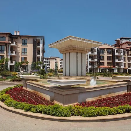 Oasis Club 4*