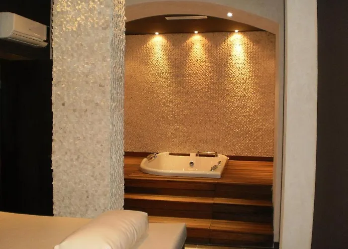 Oasis Club Курортный комплекс Лозенец