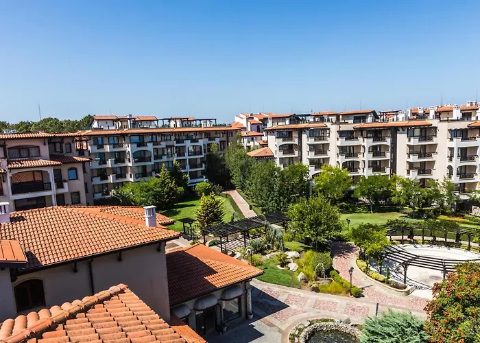 Oasis Club Курортный комплекс Лозенец