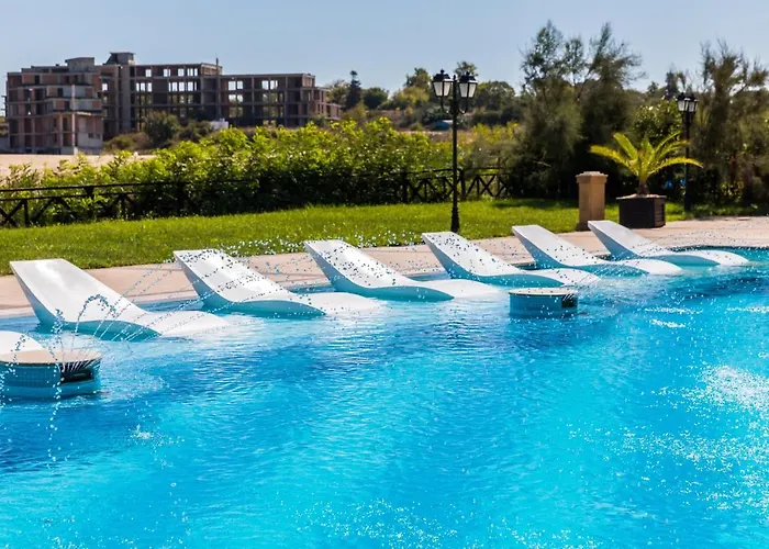 Oasis Club Курортный комплекс Лозенец