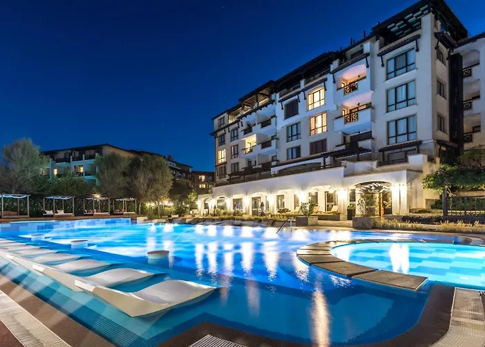 Курортный комплекс Oasis Club 4*