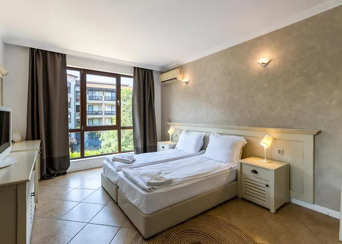 Oasis Club 4* Лозенец