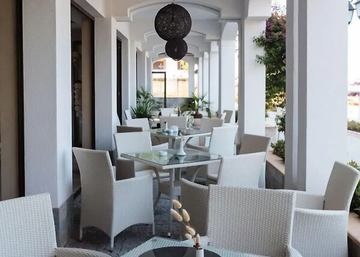 Курортный комплекс Oasis Club 4*